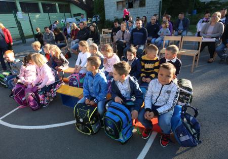 SPREJEM PRVOŠOLČKOV BEGUNJE 02 FOTO LJUBO VUKELIČ